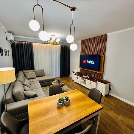 Luxury Apartaments Tirana Esterno foto