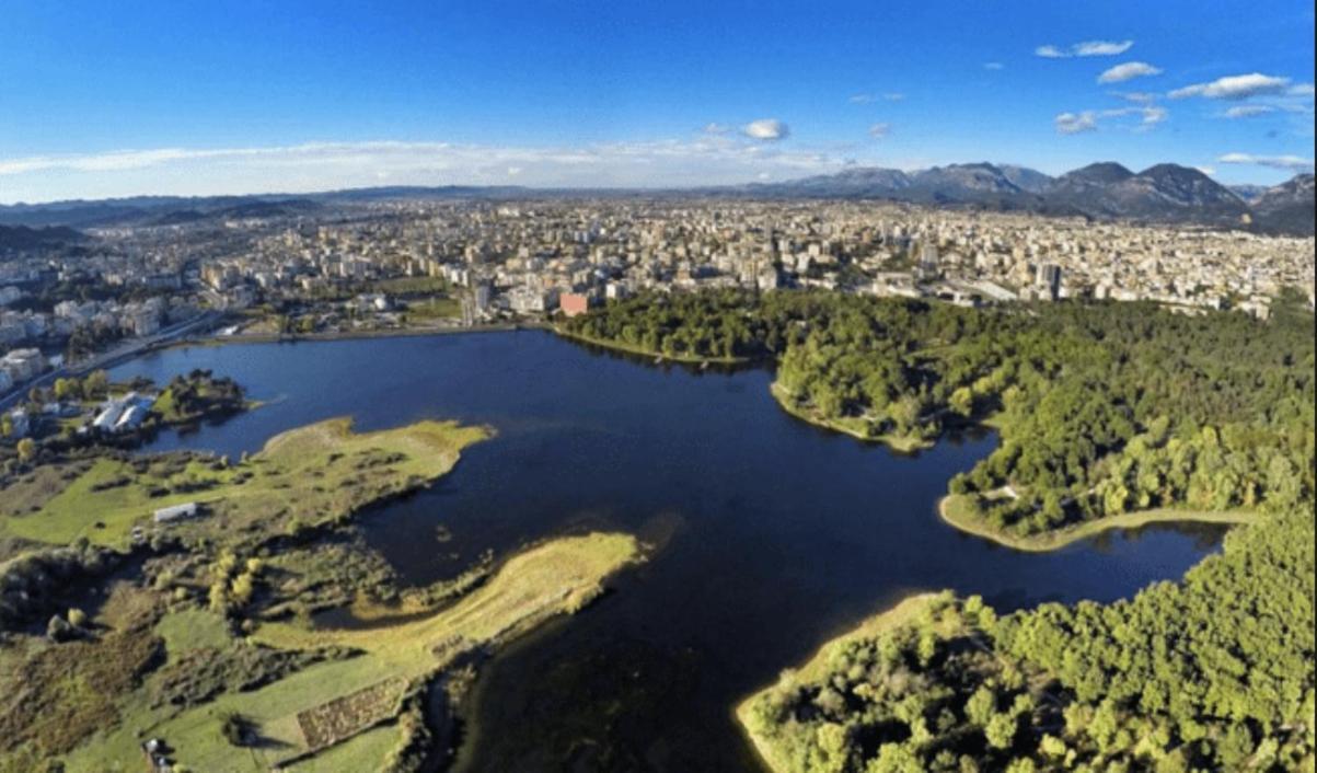 Luxury Apartaments Tirana Esterno foto