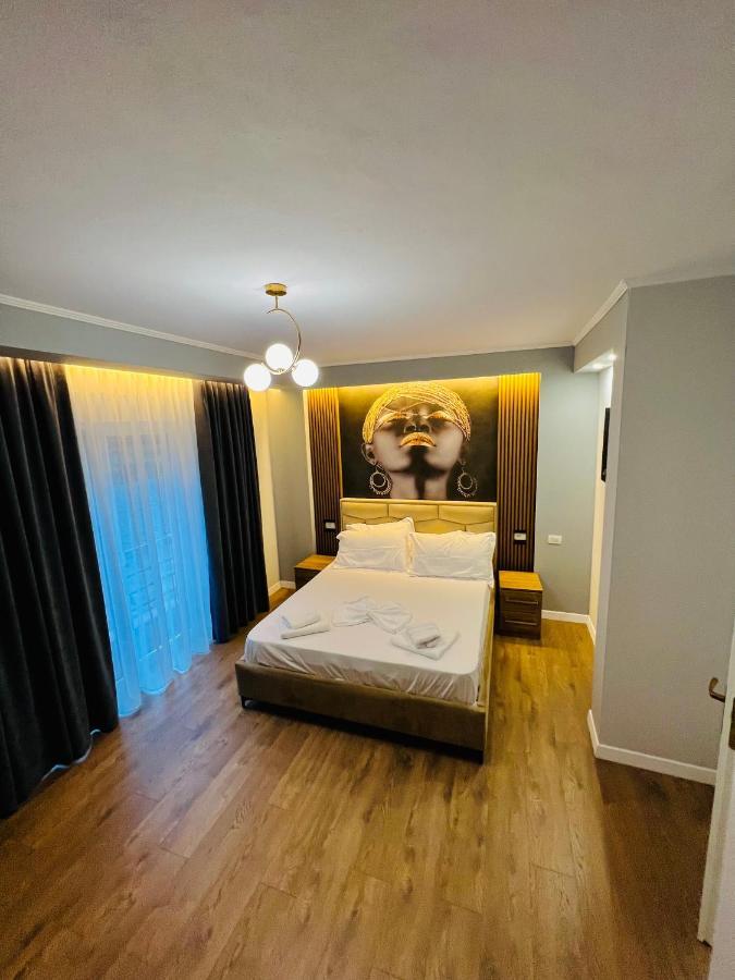 Luxury Apartaments Tirana Esterno foto