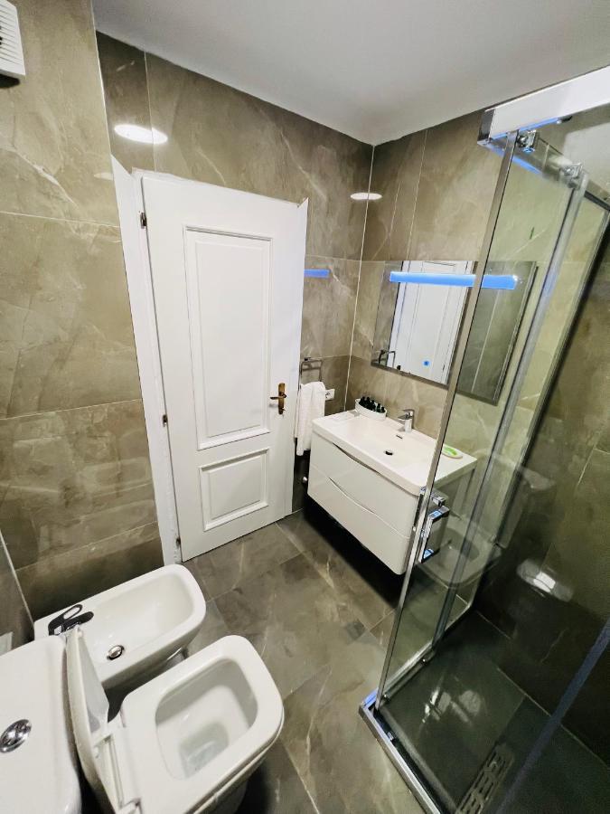 Luxury Apartaments Tirana Esterno foto