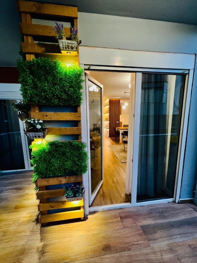 Luxury Apartaments Tirana Esterno foto