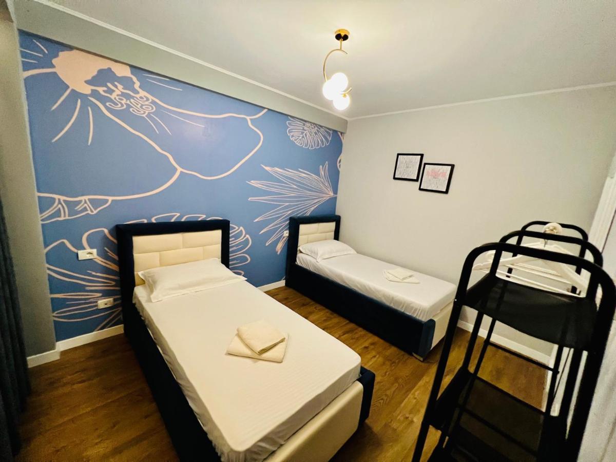 Luxury Apartaments Tirana Esterno foto