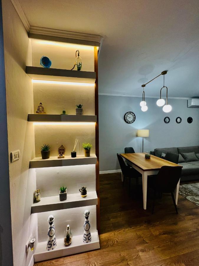 Luxury Apartaments Tirana Esterno foto