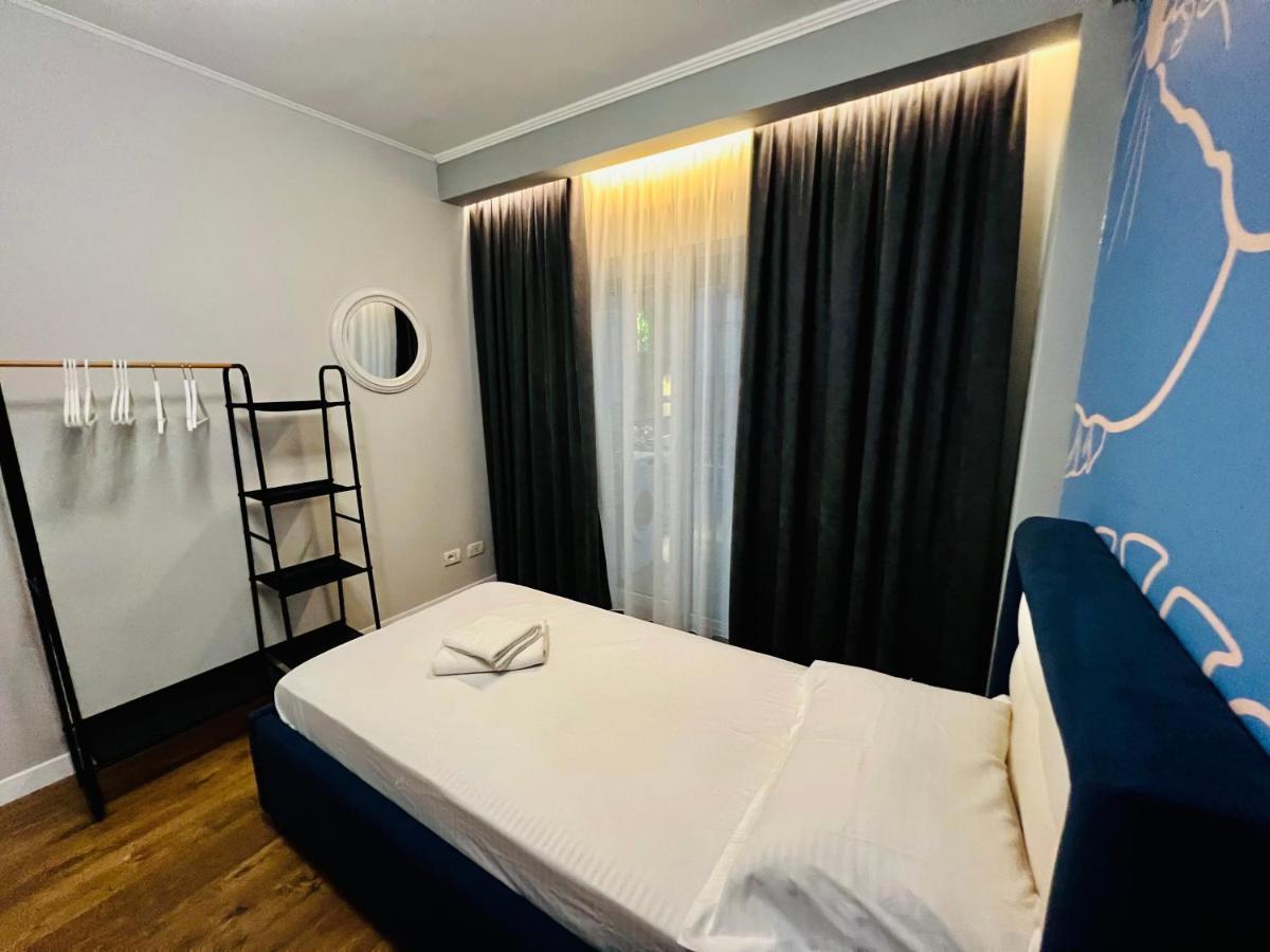Luxury Apartaments Tirana Esterno foto